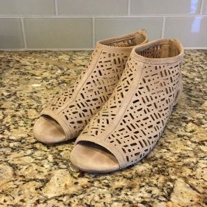 Tahari Candy wedge booties - size 6 1/2